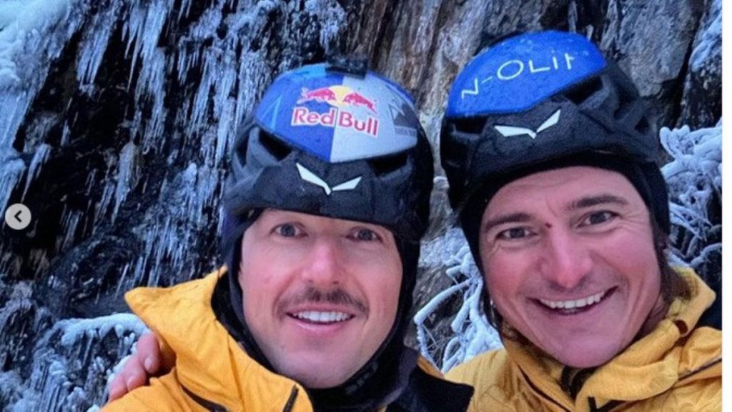 Simon Gietl e Aaron Durogati dopo la salita di Krampus. Foto IG simongietl_alpinist