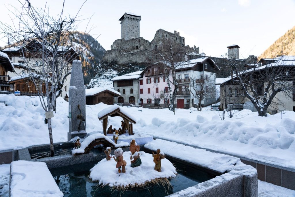 Presepio nella neve a Ossana, in Trentino Ph. Aringa Studio