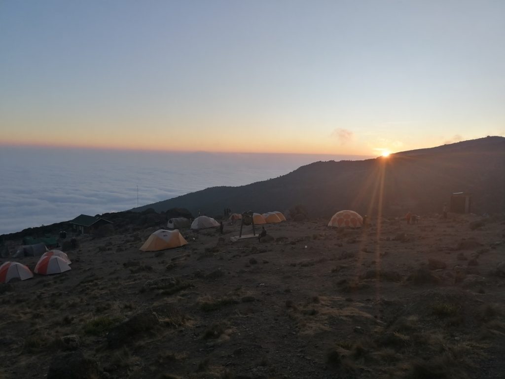 Tende al Karnaka. Foto Simone Maculotti