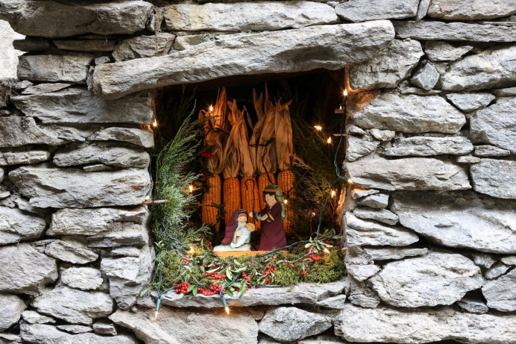 Uno dei presepi in mostra a Bard. Foto Enrico Romanzi