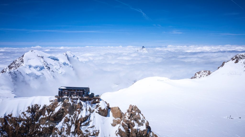 La Capanna Margherita, sul Monte Rosa. Anche in questa zona sono attivi i ricercatori di Ice Memory. Foto_RiccardoSelvatico