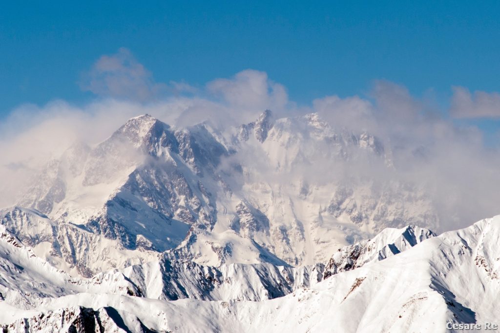 La Est del Monte Rosa dalla cima del Mont Faié. Foto Cesare Re