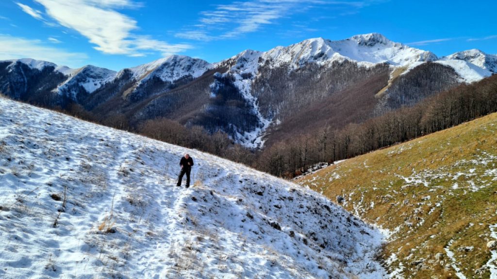 Tra la Valle Carbonara e il rifugio di Jorio, foto Stefano Ardito