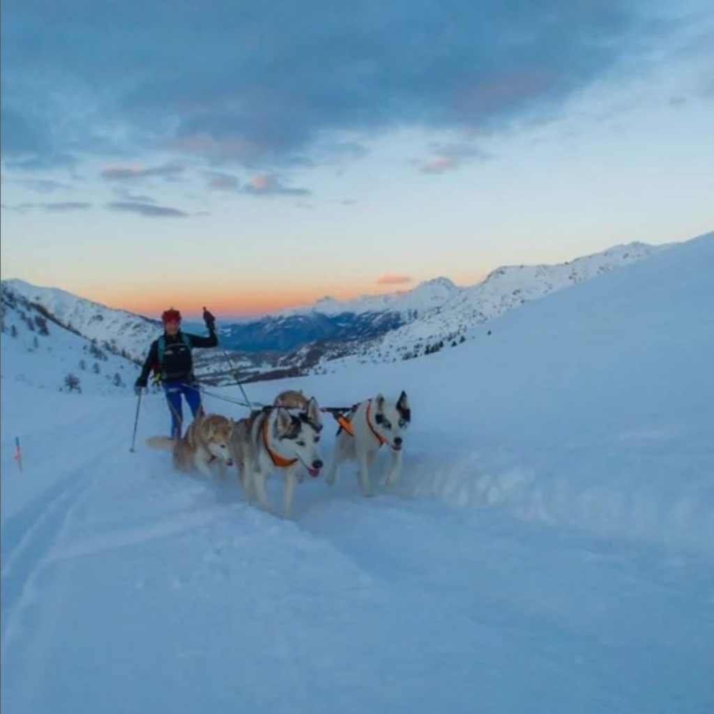 Sempre numerosi anche i musher al via. Foto Mauro Mariotti