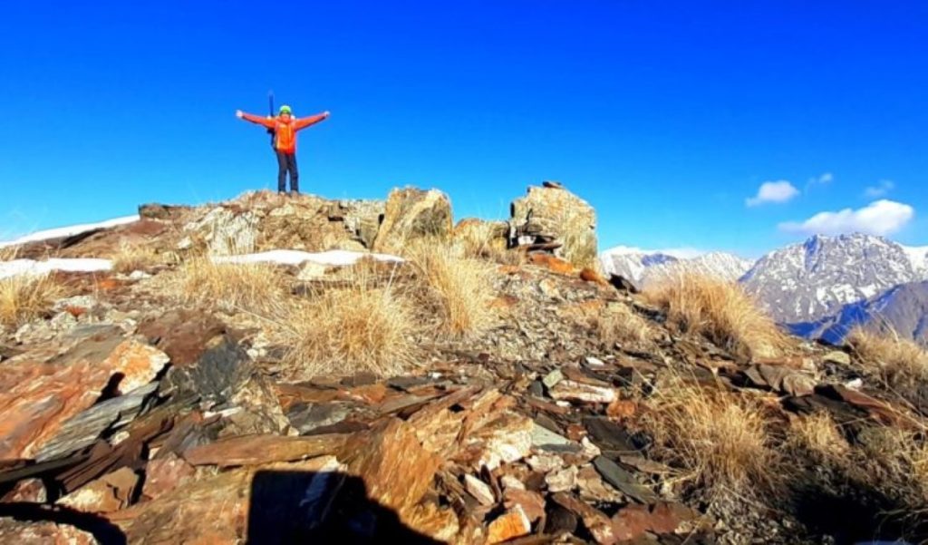 Urubko sulla vetta a 4.350 metri di quota sulla quale ha trascorso una notte all