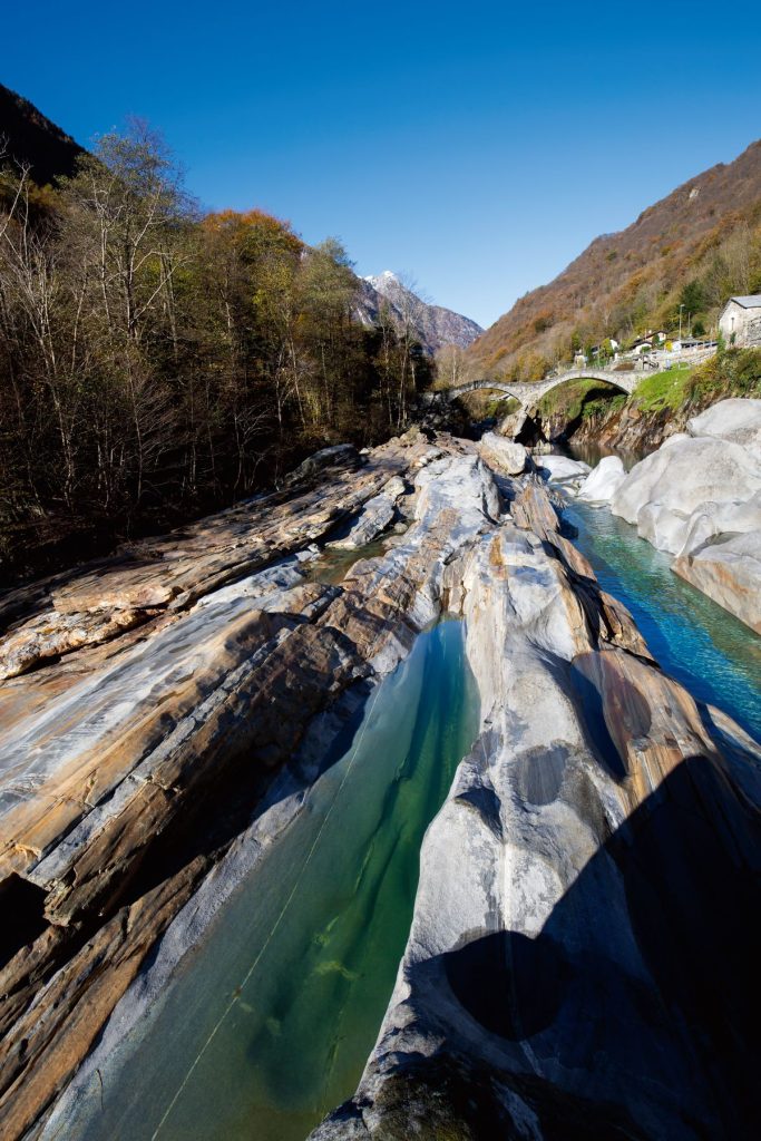 Il ponte dei salti a Lavertezzo in Val Verzasca. Foto Stefano Torrione