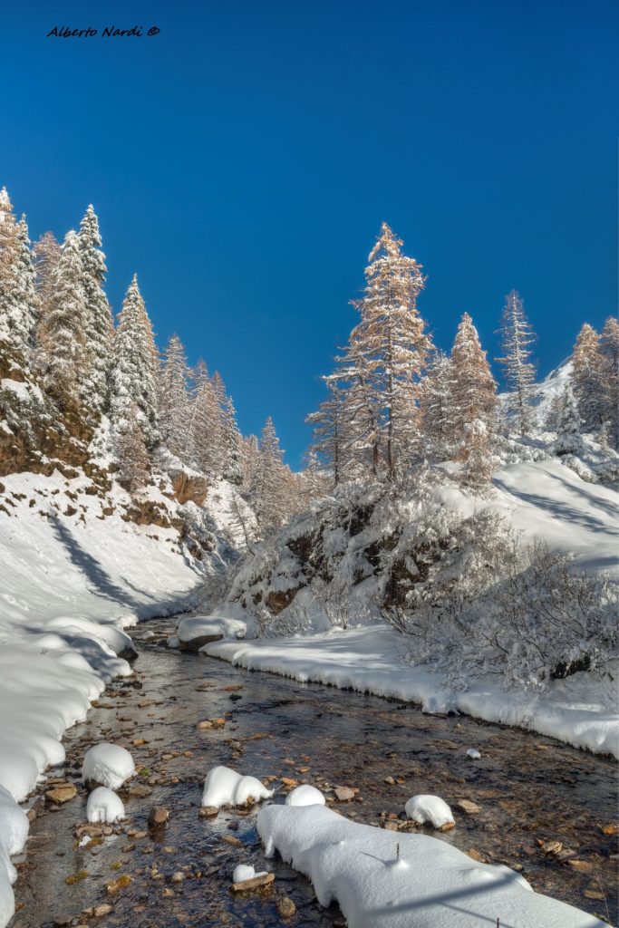 Il Rio Gorno che accompagna per un breve tratto il sentiero. Foto Alberto Nardi