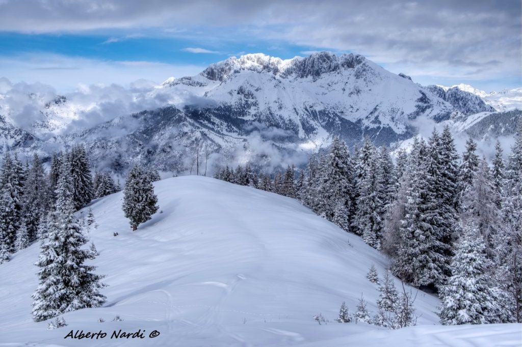 La Presolana vista da Malga Pora. Foto Alberto Nardi