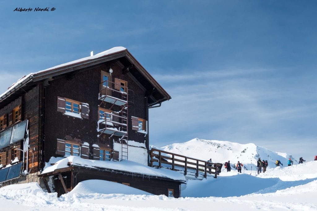 La Schwarzwasserhutte si trova a 1651 di quota. Foto Alberto Nardi
