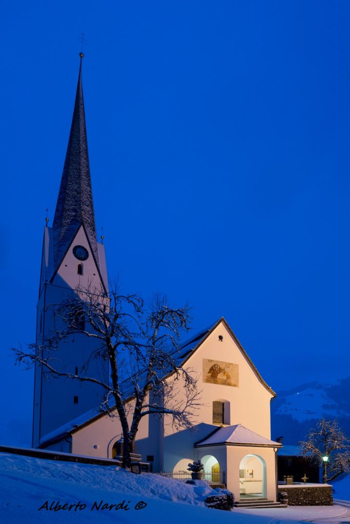 La chiesa del villaggio di Sonntag. Foto Alberto Nardi