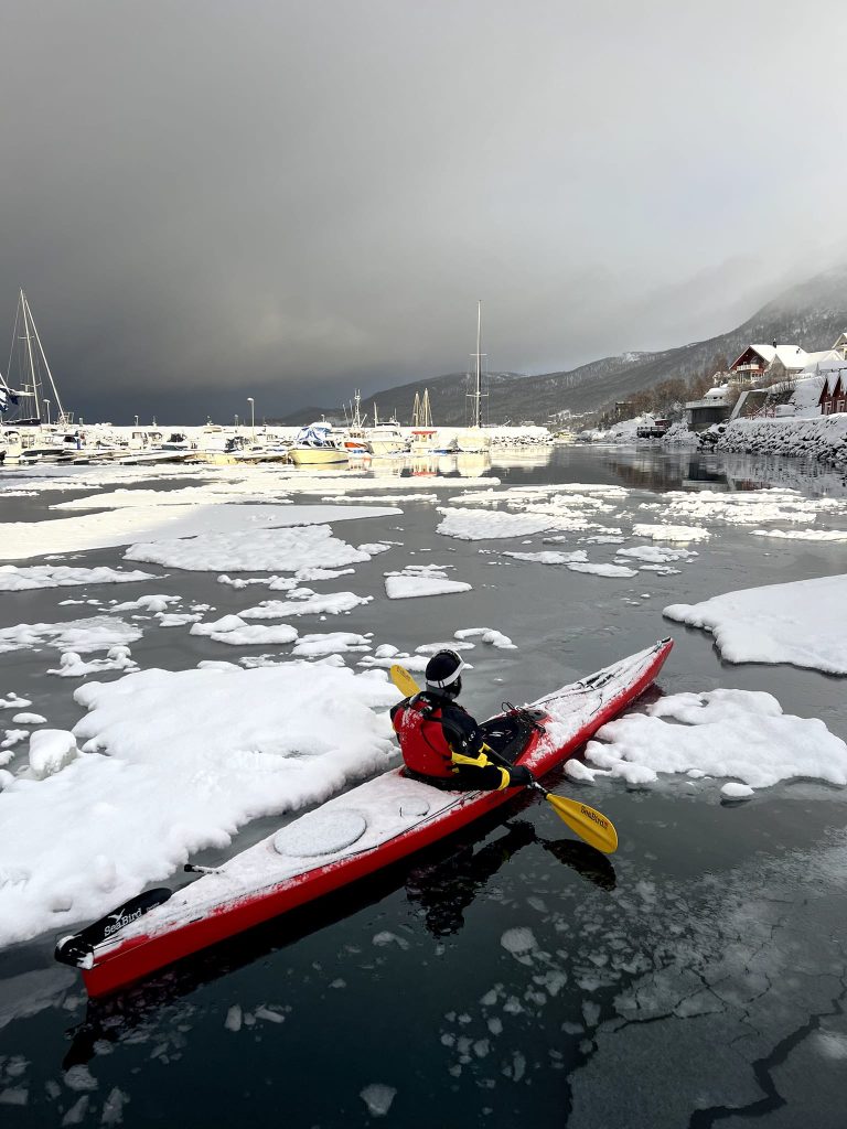 La partenza della tratta in kayak. Foto FB Lorenzo Barone