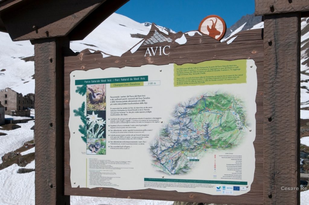 Una delle bacheche ninformative del Parco regionale. Foto Cesare Re