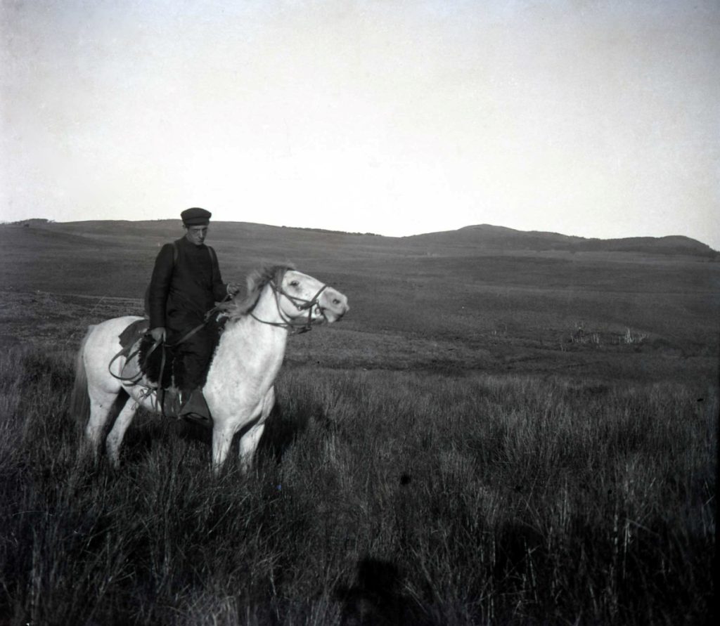 Una delle immagini della mostra di Lecco. Foto Archivio Salesiano Centrale