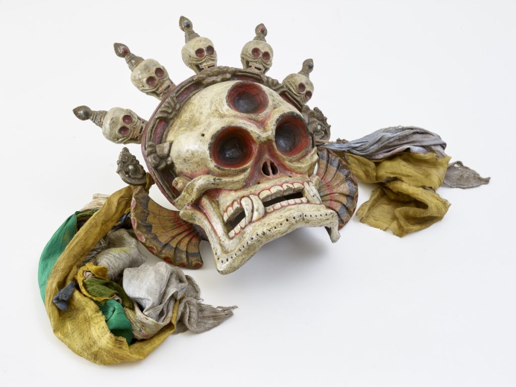 Una maschera rituale della Fondazione Poggianella