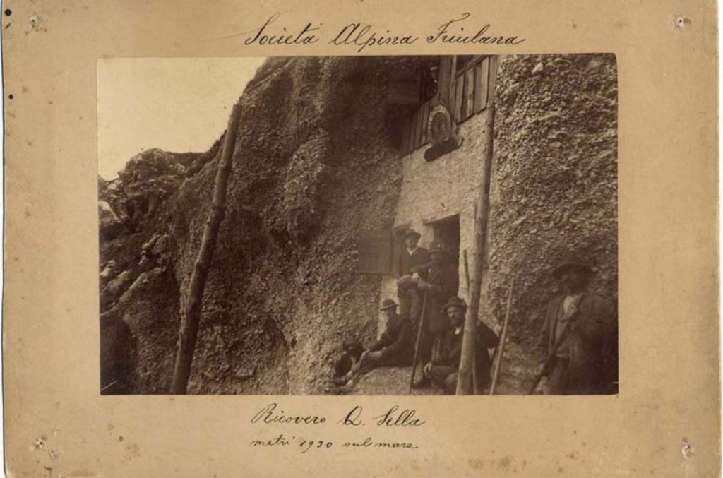 Il Ricovero Quintino Sella in una foto del 1930 @ Archivio Società Alpina Friulana