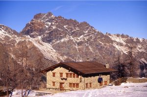 Il Rifugio Barbustel. Foto Cesare Re