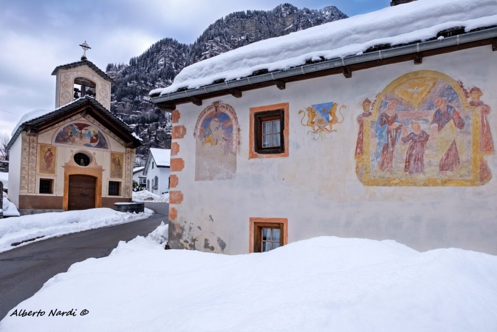 Affreschi del XVIII secolo a Bodio Cauco. Foto Alberto Nardi