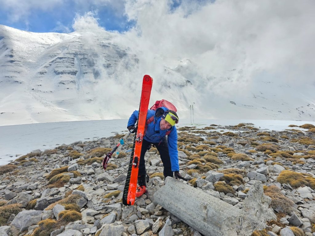Appena prima di agganciare gli sci. Foto Matteo Colizzi