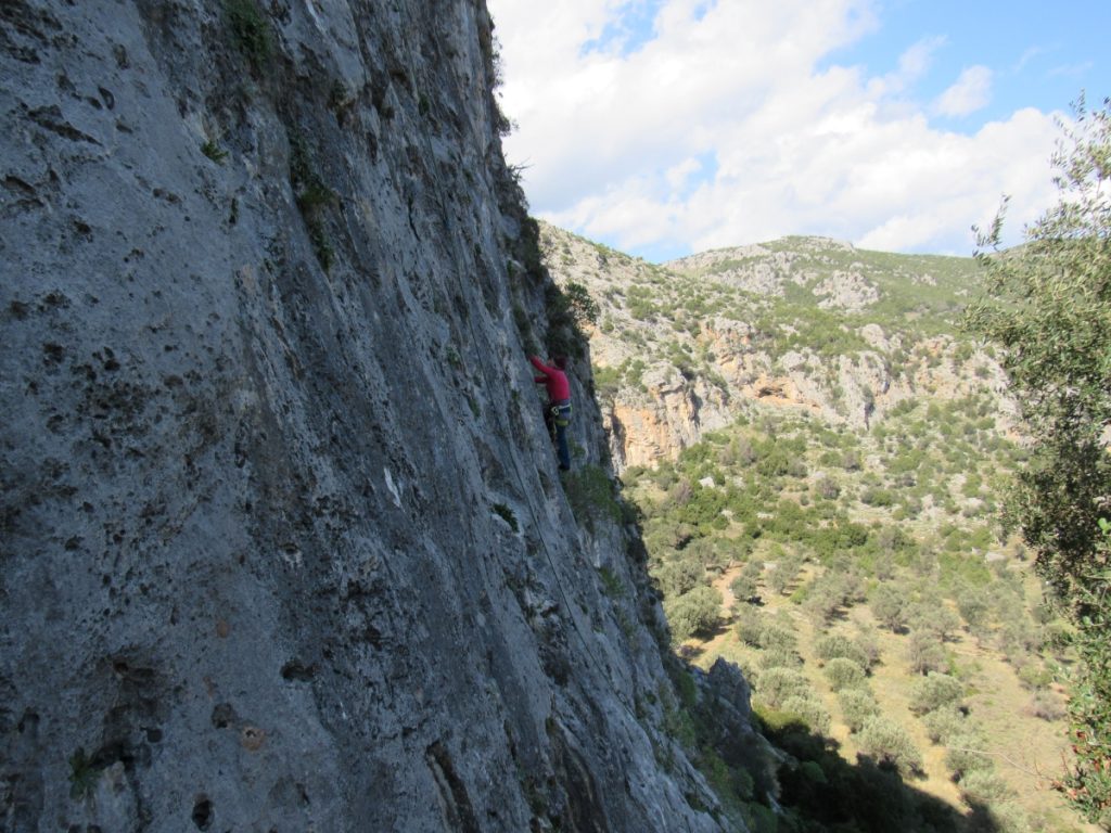 Carmela Malomo sulle placche di A Bain De Boue. Foto Martina Barbanera