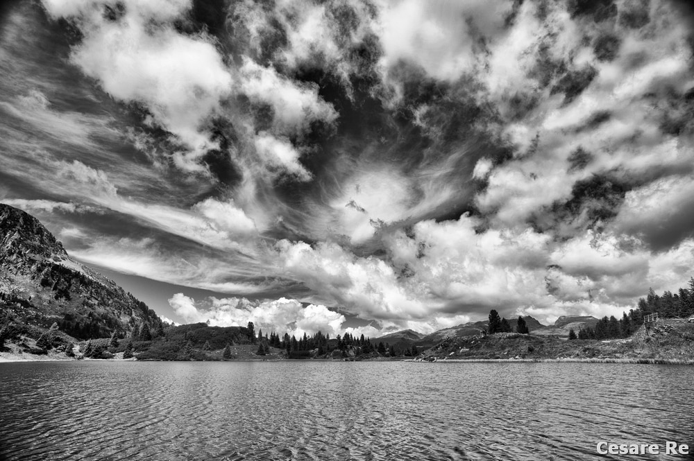 Il lago di Colbricon, in bianco e nero