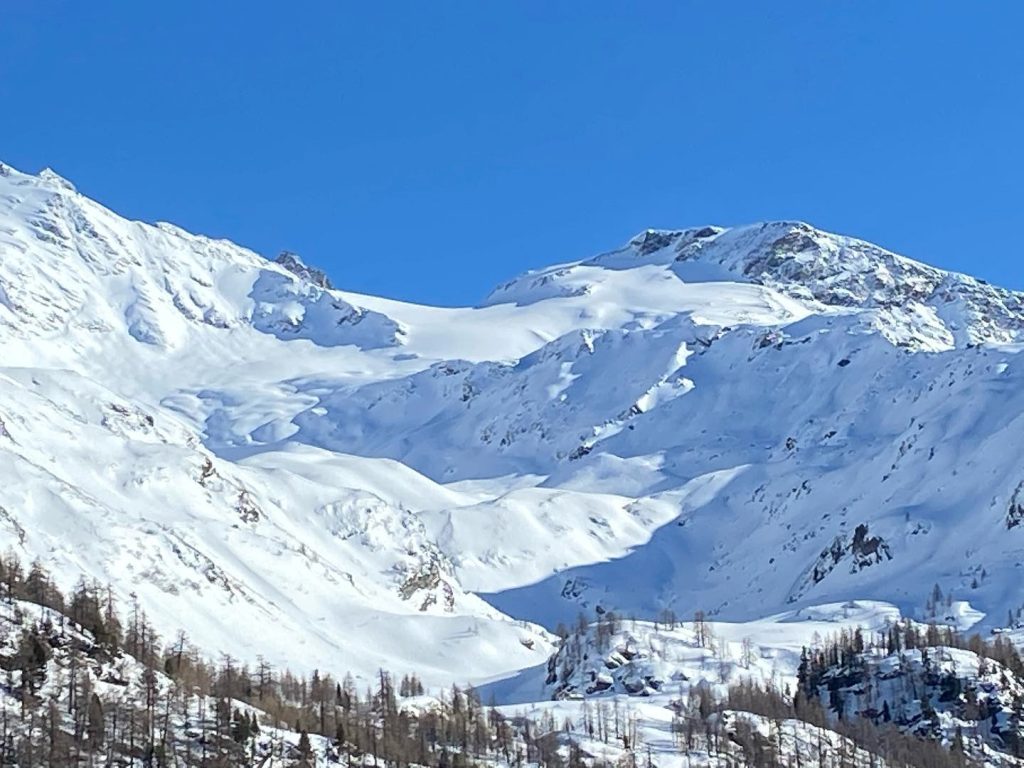 Il mondo intorno al Giasson