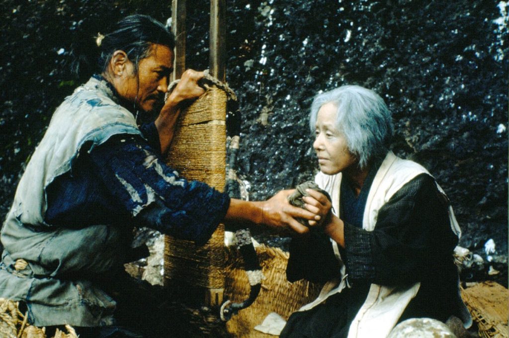 La ballata di Narayama è diretto da Shōhei Imamura