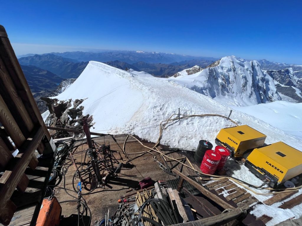 La vista sul Lyskamm dal cantiere