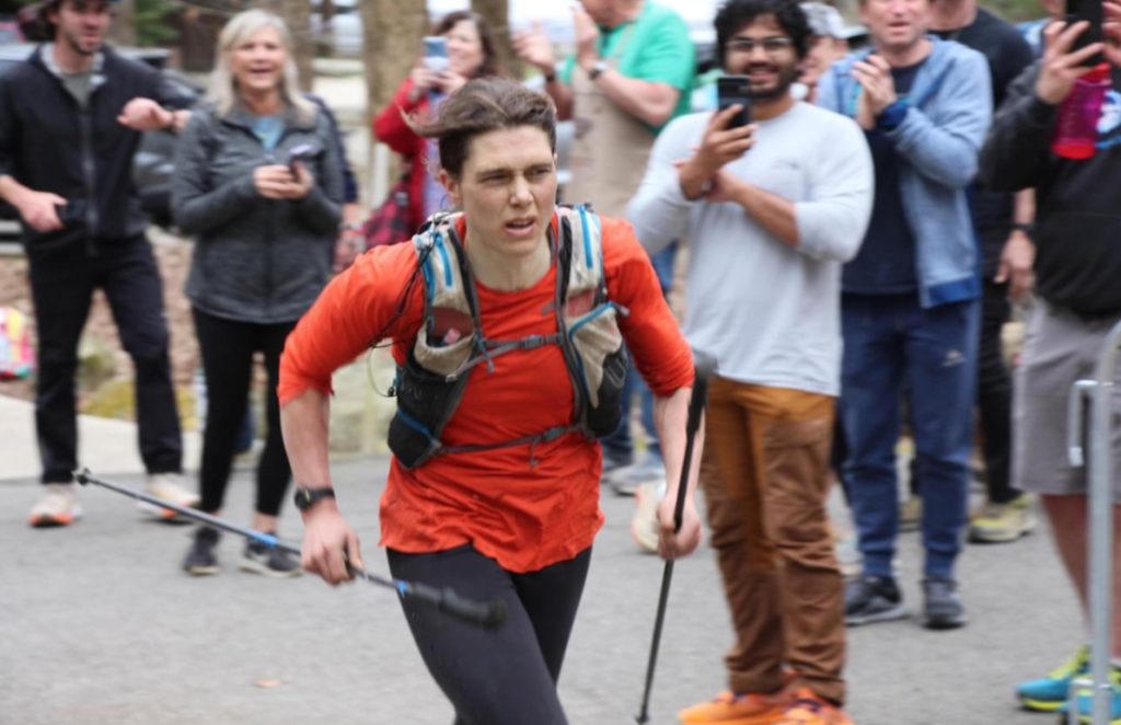 Lo sprint finale per rimanere entro il tempo limite. Foto Howie Stern e Keith Dunn