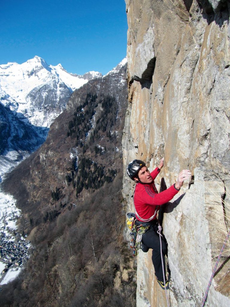 Vie lunghe a Sonogno, in Val Verzasca. Foto Matteo Della Bordella