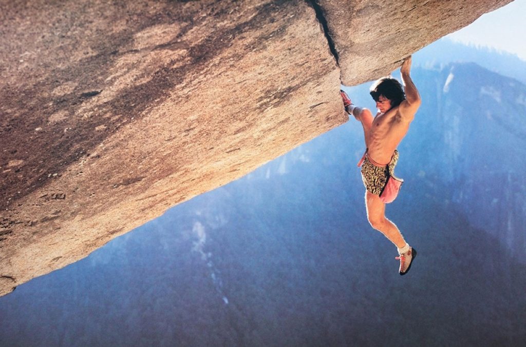 Gullich in free solo su Separate Reality, Yosemite. Foto Heinz Zak