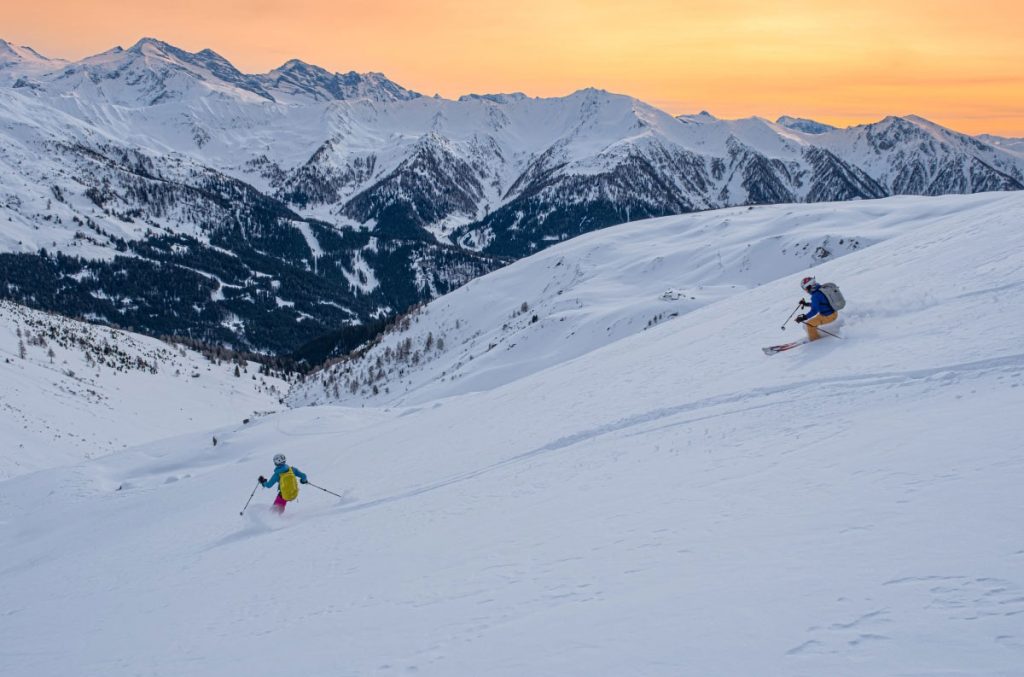 Divertimento in neve fresca. I pericoli si possono limitare inforrmandosi bene. Foto Demis Cinti, Guide Alpine Italiane