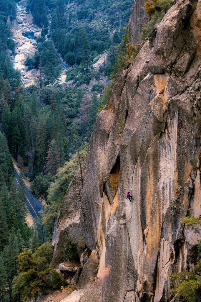 Arrampicate estreme sulle pareti di tutto il mondo @ The North Face