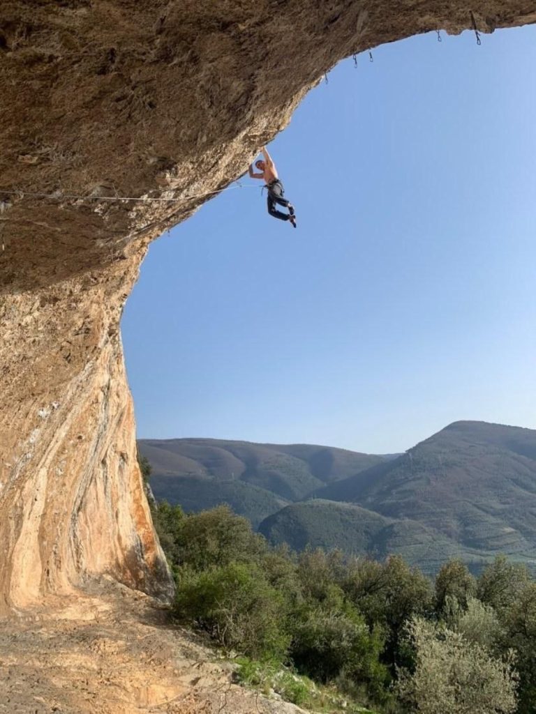 Claudio Giorgi su Totem, 8a+ Foto Archivio Claudio Giorgi