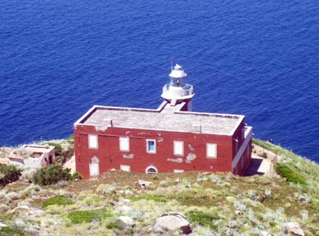 Il Faro di Punta del Fenaio @ANSA