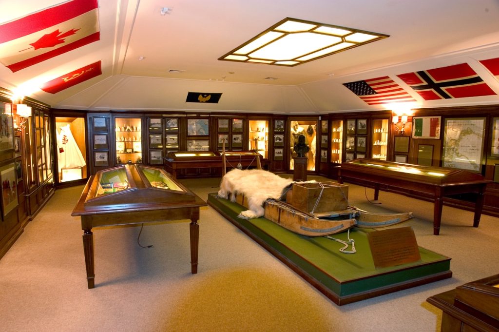 Il Museo delle Spedizioni a Villa del Balbianello. Foto Archivio FAI