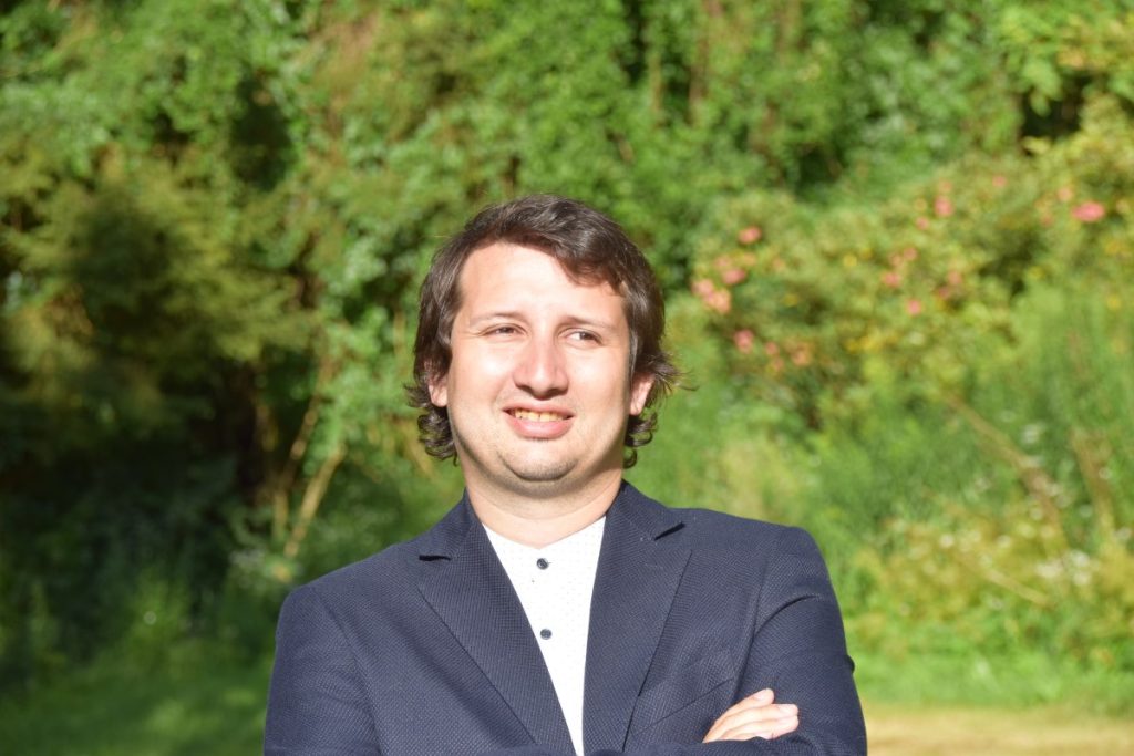 Riccardo Giacomelli, presiede la Struttura Operativa Rifugi del CAI