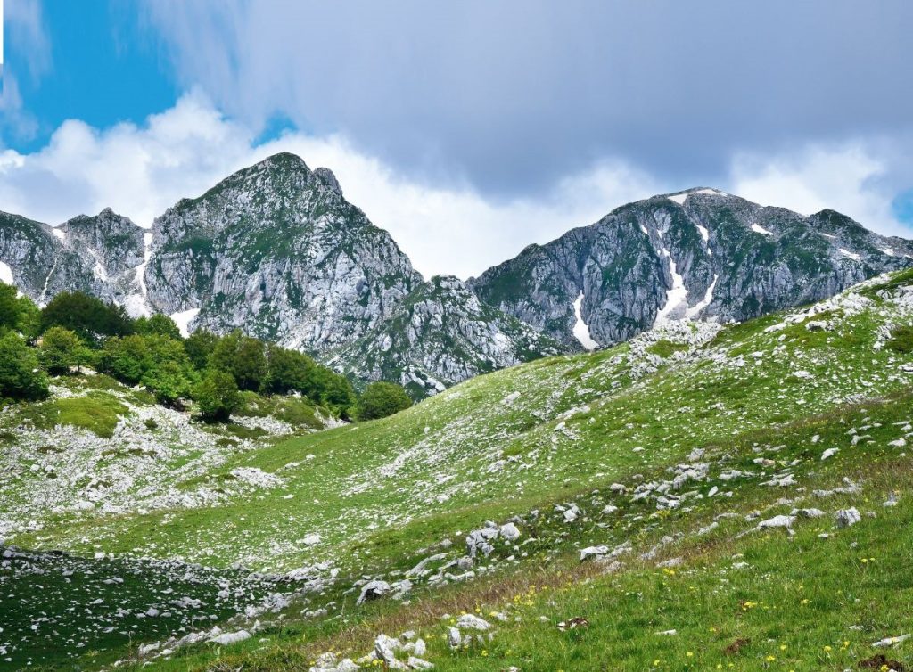 Monte Petroso Altare e Petroso dalla Valle Lunga. Foto Stefano Ardito