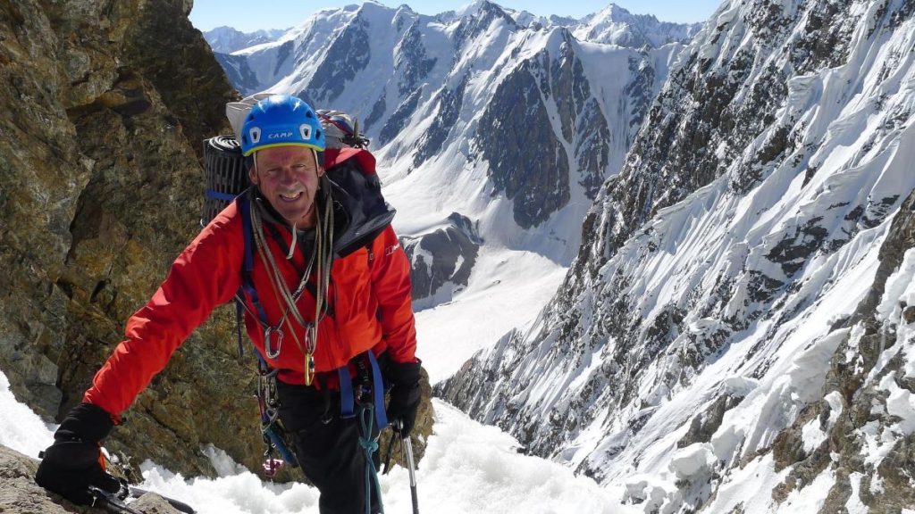 Simon Yates in una foto scattata da Mick Fowler