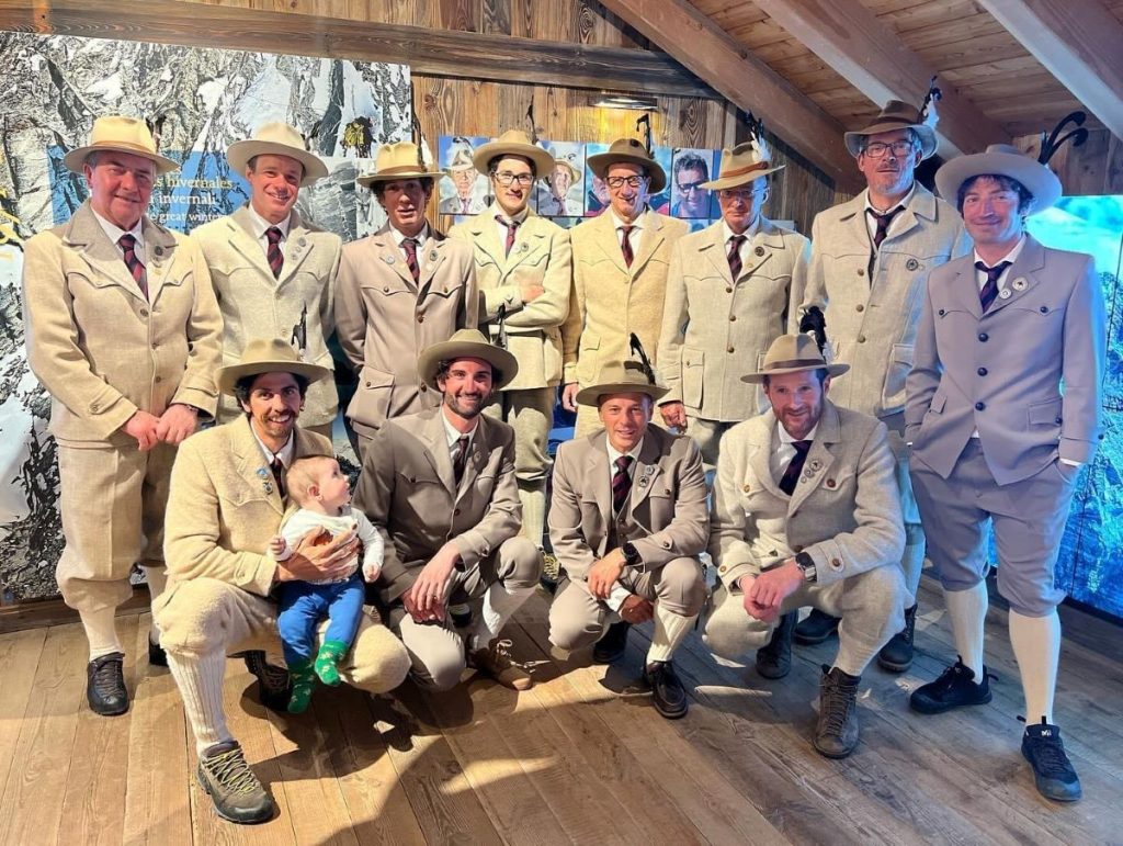 Alcune Guide del Cervino in posa all