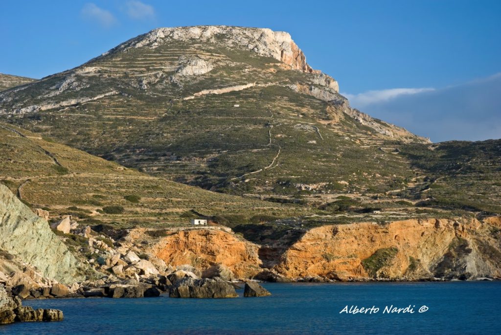Folegandros, la Baia di Angali. Foto Alberto Nardi