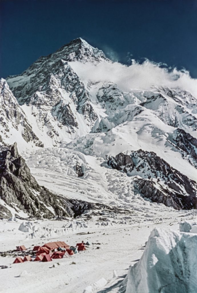Il K2 dalla base, foto Museo Nazionale della Montagna_01