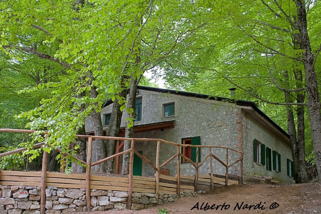 Il Rifugio Panormo. Foto Alberto Nardi