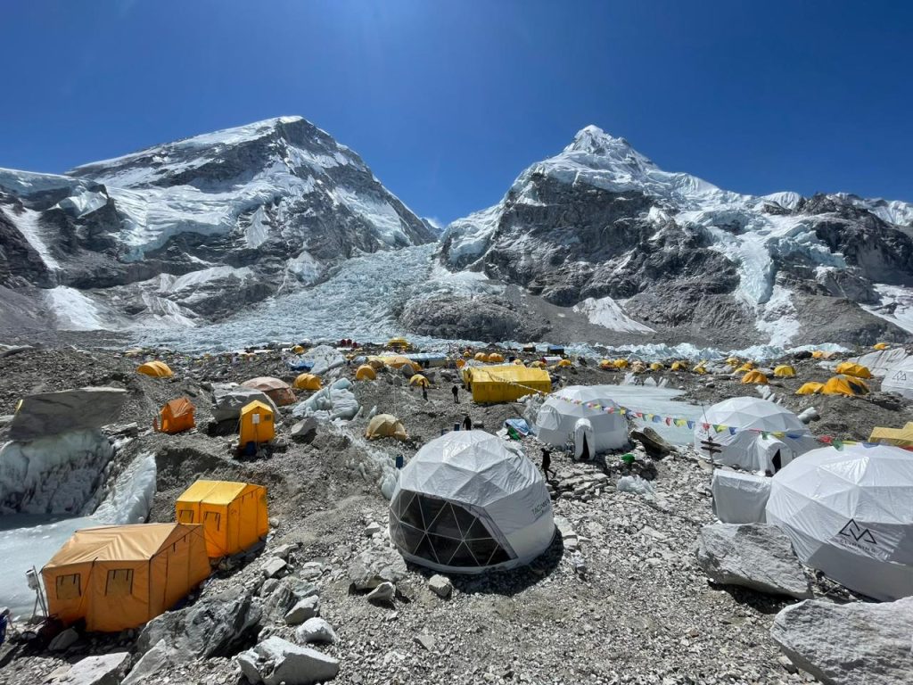 Il campo-base nepalese