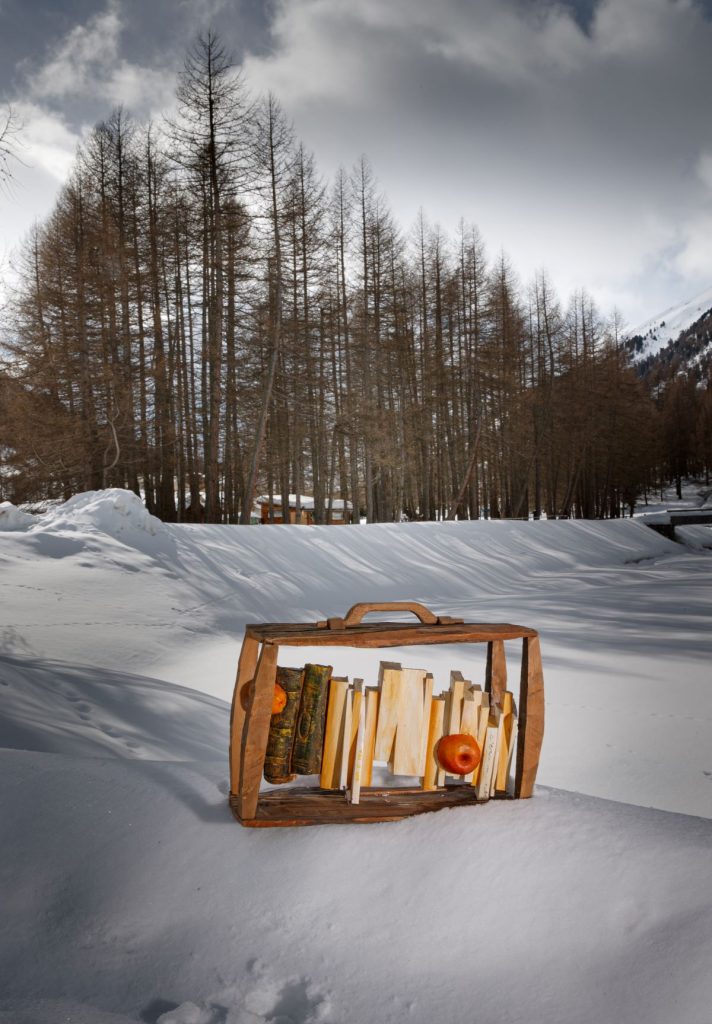 Le opere della Cusini si incontrano spesso durante le passeggiate