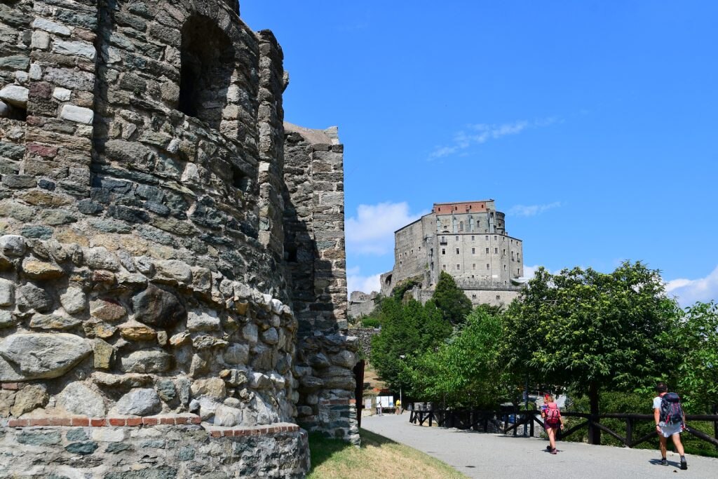Sacra di San Michele, escursionisti, foto SA