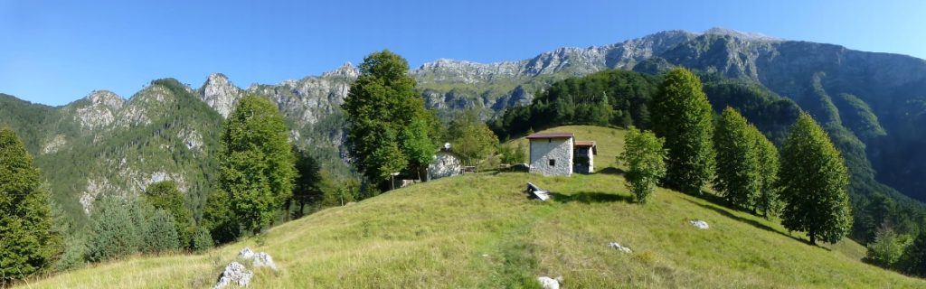 Un alpeggio sopra Stovizza verso le propaggini del Canin. Foto Melania Lunazzi