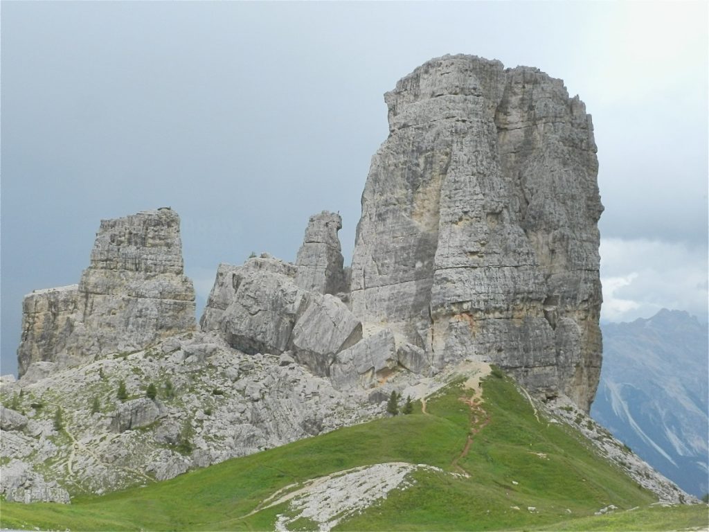 Le cinque torri. Foto Peter Stevens