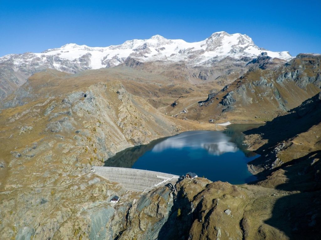 Il Lago del Gabiet prima di essere svuotato. Foto CVA