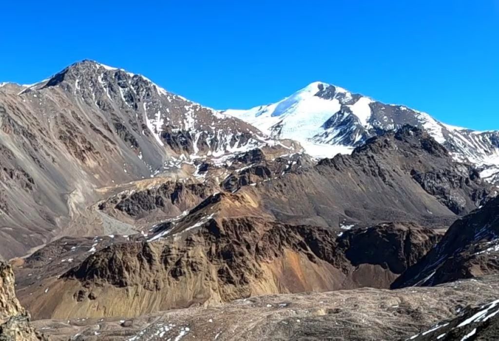 La montagna senza nome nel Cordón del Plata che dovrebbe essere intitolata a Ignacio Lucero. Foto José Dejean