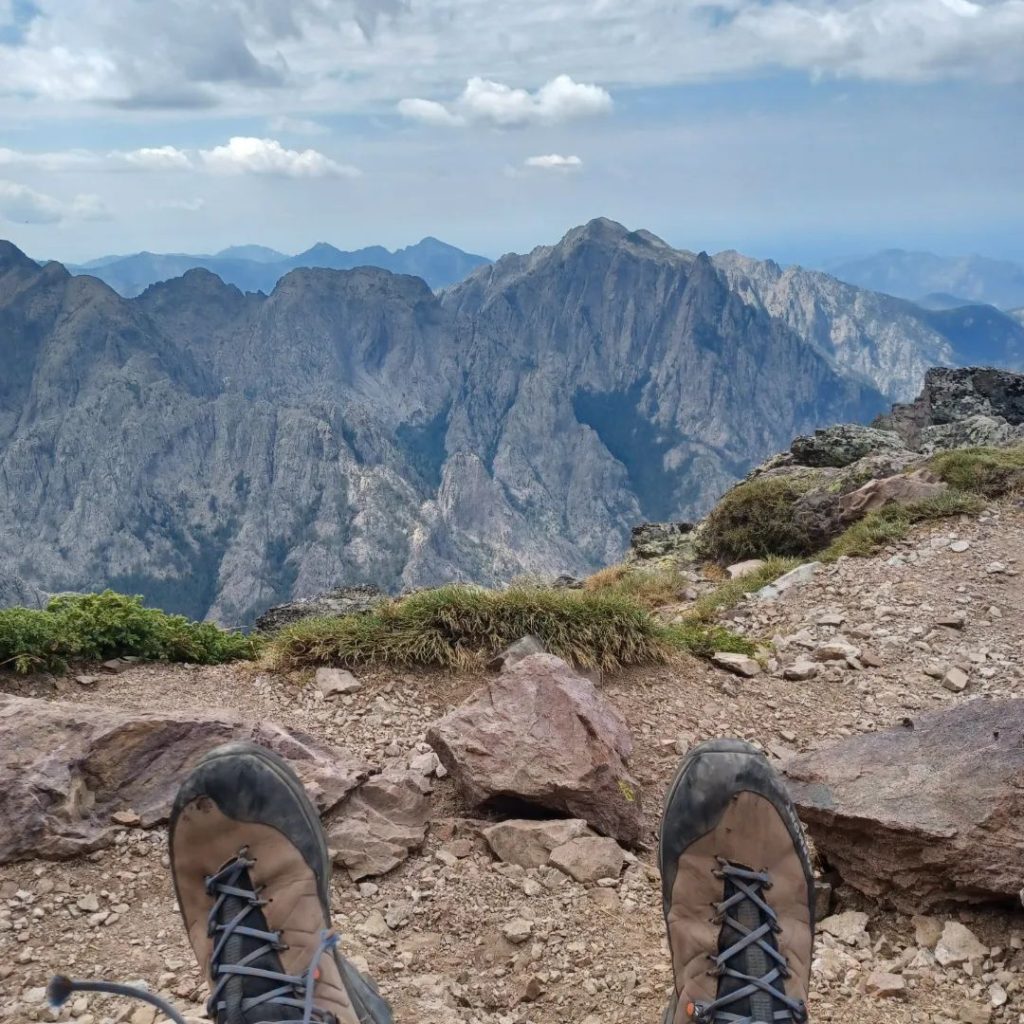 Bocca Innominata (1912 m). Si raggiunge durante la seconda tappa. Foto Matteo Colizzi